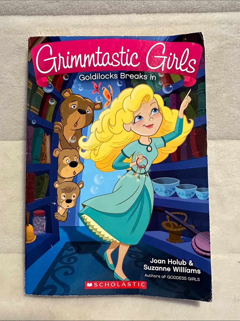 👁️4/$10👁️ Grimmtastic Girls chapter book